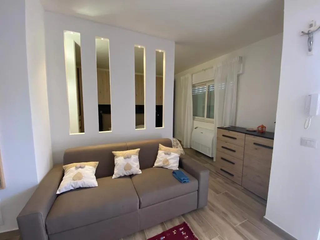 La Maison Du Mar Bari 0*,