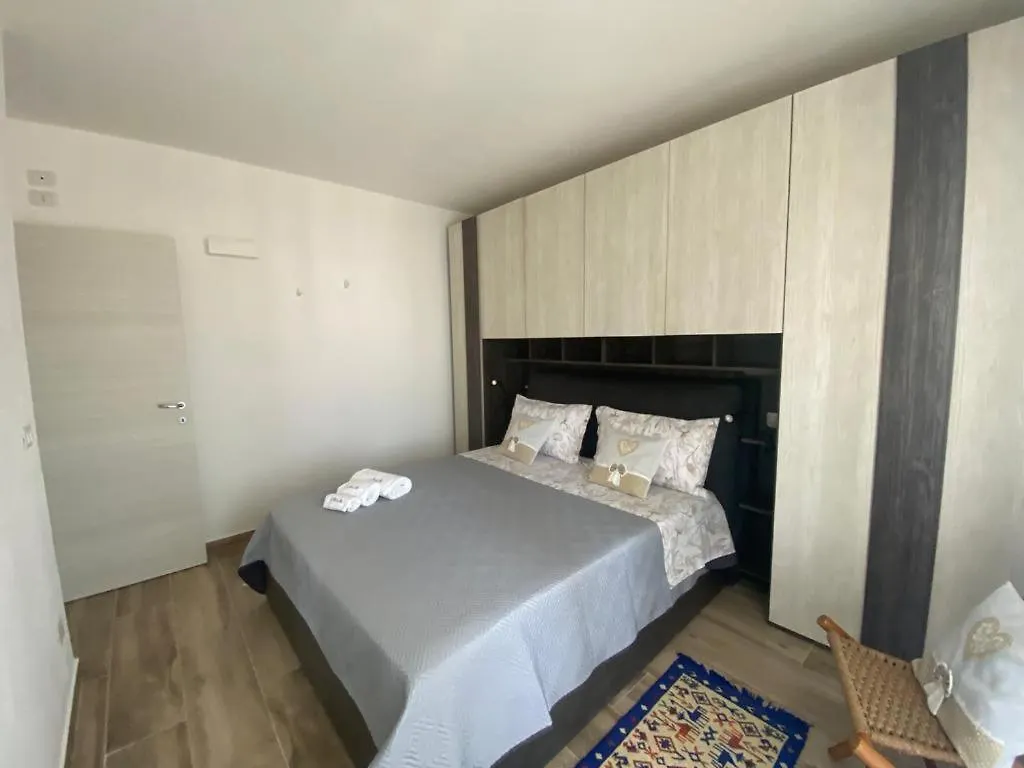 La Maison Du Mar Bari 0*,